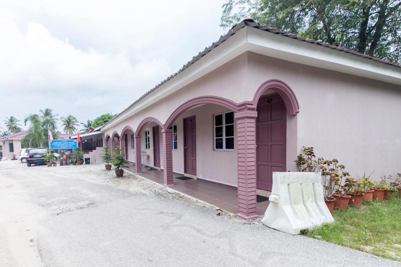 Kampung Guest House Pantai Cenang  Exterior photo