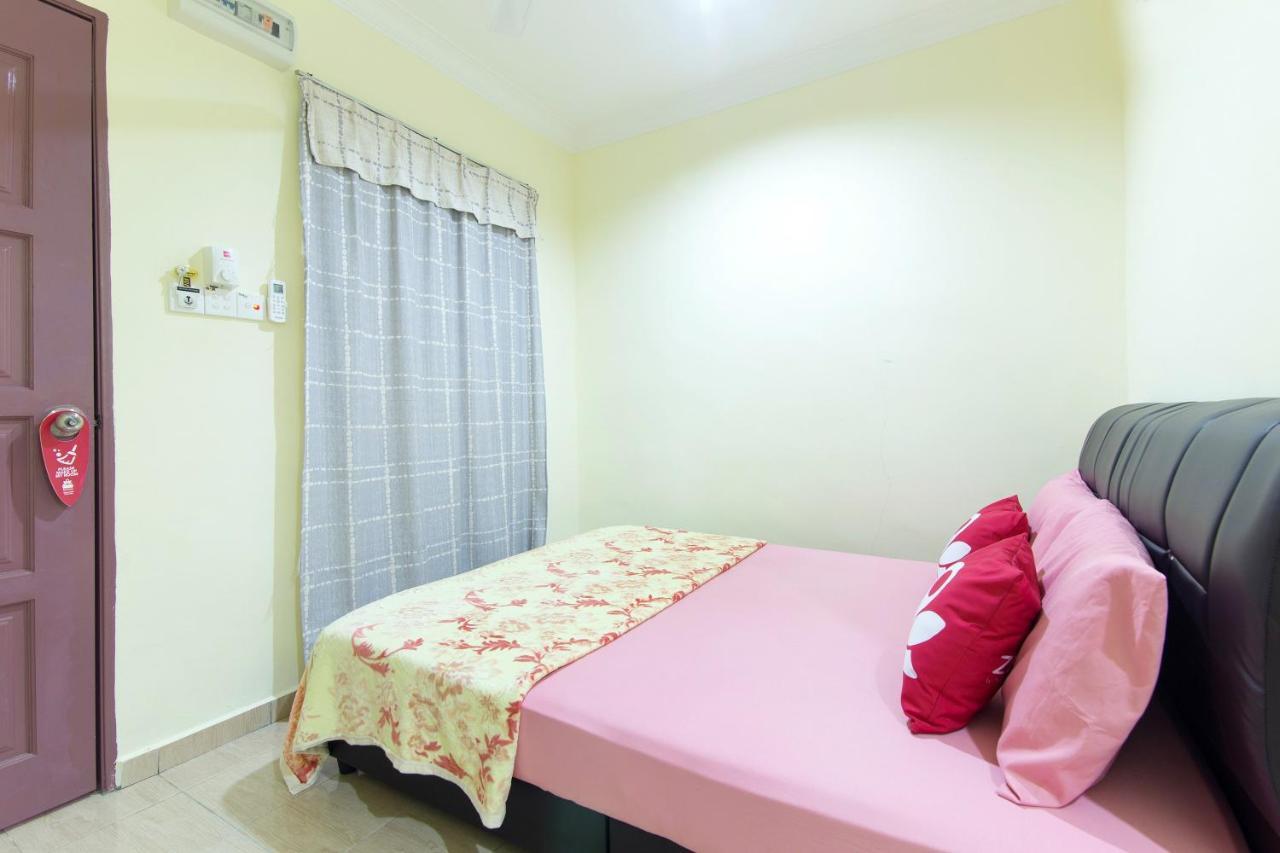 Kampung Guest House Pantai Cenang  Exterior photo
